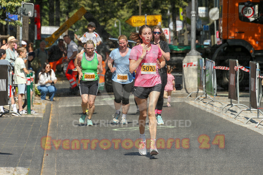 250621_1054_EX1_3090 | Sportfotografie im Rhein-Sieg Kreis, Köln, Bonn, NRW, Rheinland Pfalz, Hessen, etc. Unser Tätigkeitsfeld umfasst den Laufsport vom Volkslauf über den Marathon, Duathlon, Triathon bis zum Ultralauf wie Kölnpfad Ultra oder Schindertrail.
