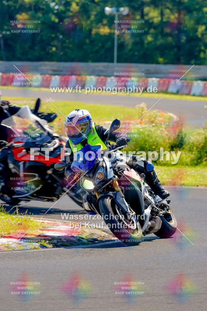 _MOT9158 | Hier findet Ihr Bilder von Touristenfahrten auf der Nürburgring Nordschleife oder von anderen Veranstaltungen die ich besucht habe. Viel Spass beim Durch Schauen 