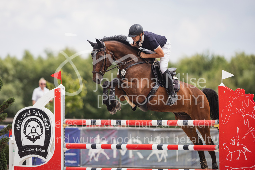 250629_PfSpTa_2Ph-M1-715 | Deine schönsten Turniermomente als professionelle Fotos! Entdecke hochwertige Pferdesport-Fotografie im Online-Shop. Jetzt Fotos finden & bestellen!