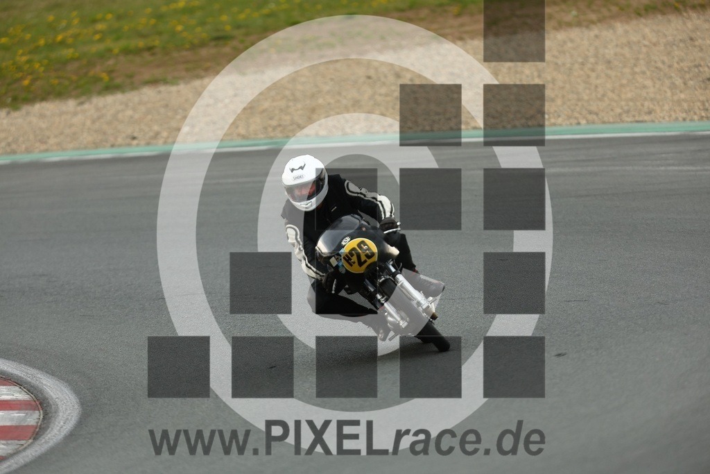 0h29-20260418_03662 | Schöne Erinnerungen an spannende Momente - das festzuhalten ist unser Job. PIXELrace.de ist seit 2003 auf den Rennstrecken Europas unterwegs um die Action draußen beim Fahren und die wunderbare Stimmung imm Fahrerlager für euch einzufangen.