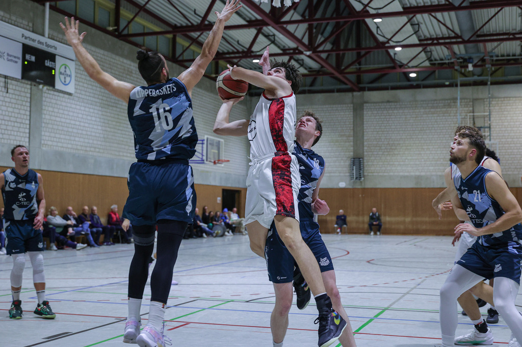 1.Regio BAYER GIANTS vs LippeBaskets Werne-85 | Fotos von Basketballspielen aus dem Raum NRW fotografiert von Gero Mueller-Laschet und Daniel Schaefer - Realisiert mit Pictrs.com