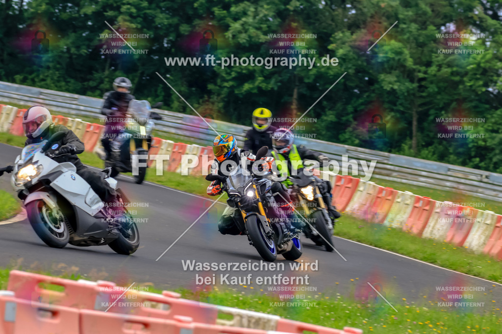 VBK-6564 | Hier findet Ihr Bilder von Touristenfahrten auf der Nürburgring Nordschleife oder von anderen Veranstaltungen die ich besucht habe. Viel Spass beim Durch Schauen 
