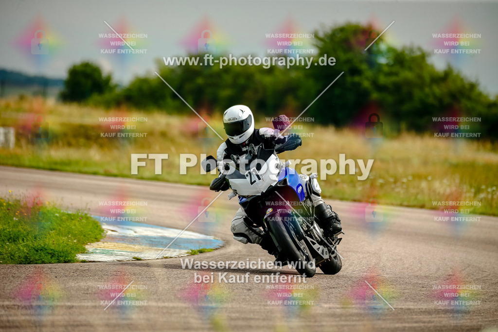 Chambley Juli-2378 | Hier findet Ihr Bilder von Touristenfahrten auf der Nürburgring Nordschleife oder von anderen Veranstaltungen die ich besucht habe. Viel Spass beim Durch Schauen 