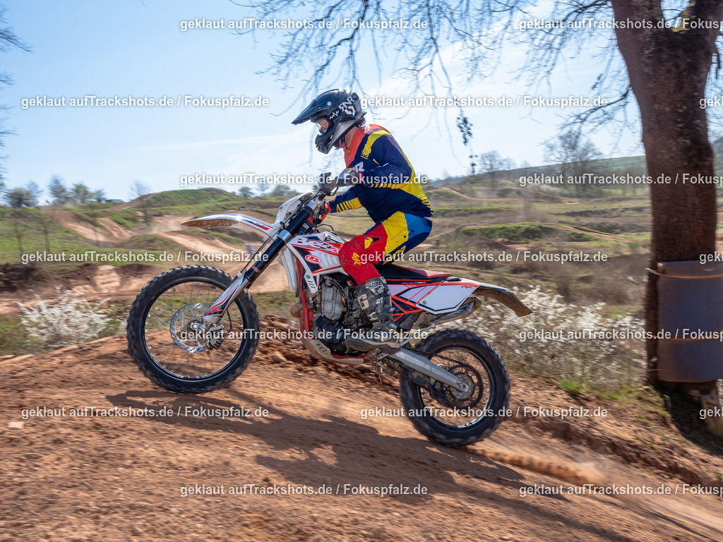 Schweyen040525-84 | Trackshots.de / Fokuspfalz.de - Realisiert mit Pictrs.com