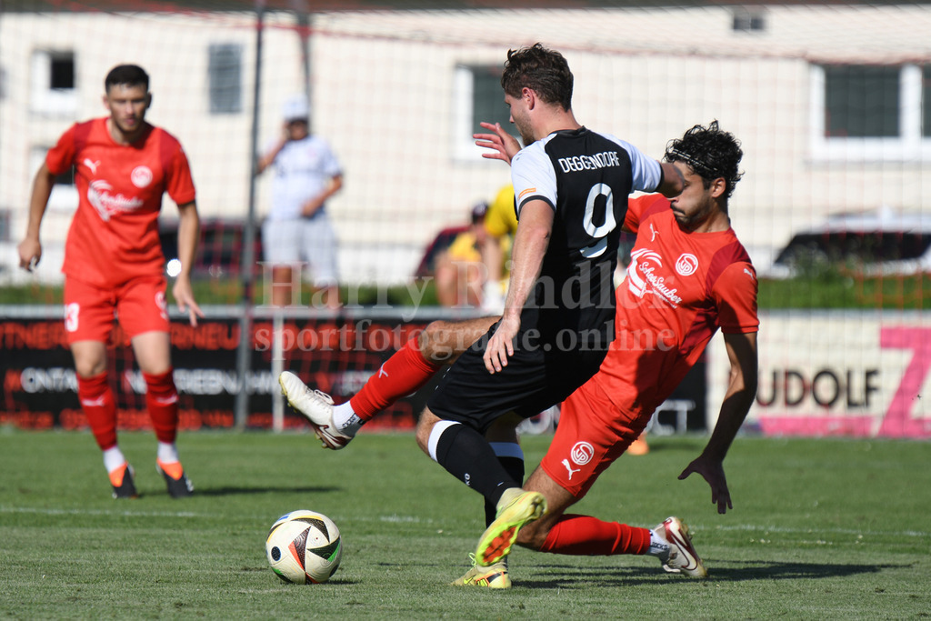 SpVgg Plattling : SpVgg GW Deggendorf | Ha-Ri; Sportfotografie Ha-Ri; Sporfotografie Harry Rindler; Sport Deggendorf; Sportbilder Deggendorf; Sportfotos Deggendorf; Sportfotos Niederbayern; Sportbilder Niederbayern; Amateursport Niederbayern; Bayern;  - Realisiert mit Pictrs.com