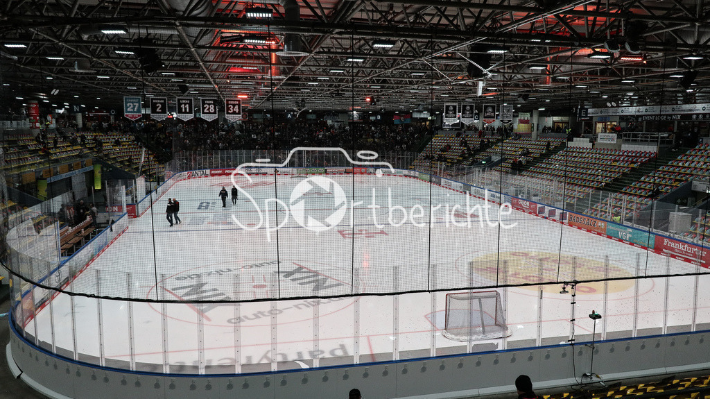 Löwen Frankfurt - Augsburger Panther | Die Eissporthalle in Frankfurt vor der Partie gegen die Augsburger Panther / Stadion / Halle / Eishalle / Symbolbild / Stadionfoto / Stadionbild