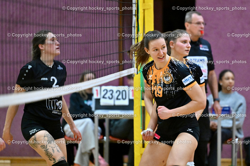 ASKÖ Volley Eagles Villach vs. VC Hausmannstätten | #19 RABENSTEINER Stefanie ASKÖ Volley Eagles Villach, #2 WAILLAND Katharina VC Hausmannstätten, ASKÖ Volley Eagles Villach vs. VC Hausmannstätten, ASKÖ Volley Eagles Villach vs. VC Hausmannstätten am 01.02.2025 in Villach (Ballspielhalle Lind), Austria, (Photo by Bernd Stefan)