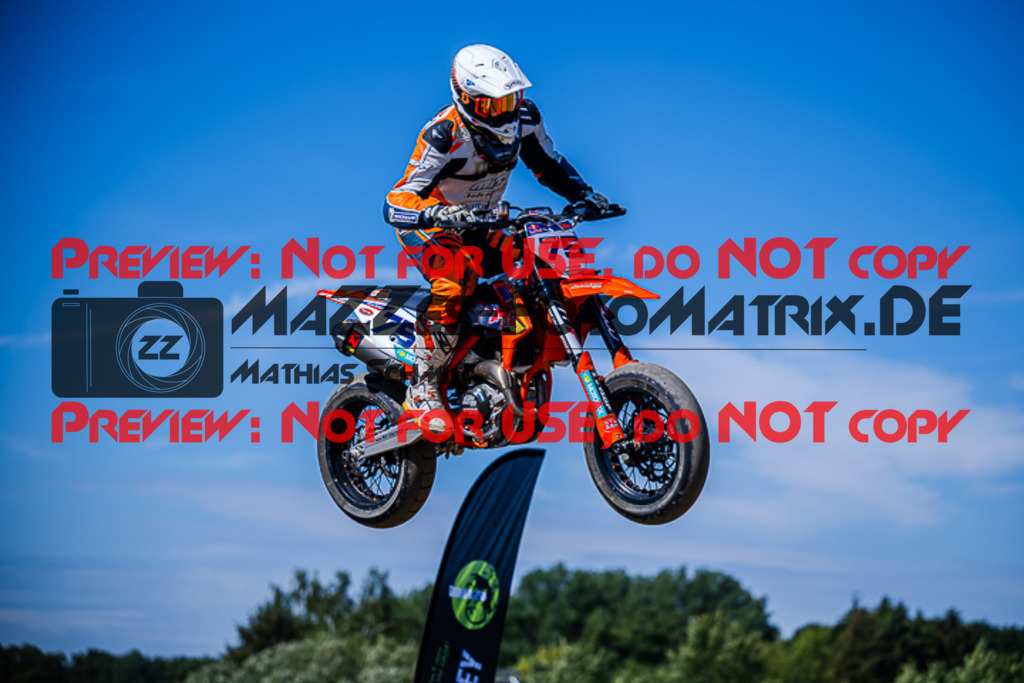 MaZZes_FotoMatrix_220903_0801 | UE40