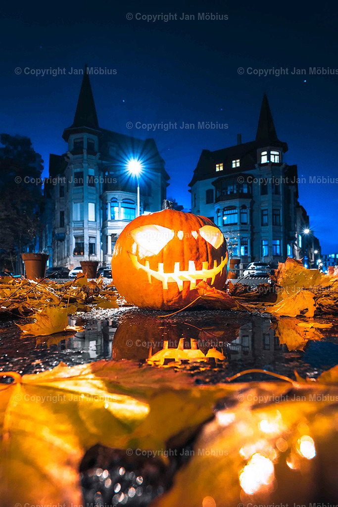 Halloween | Halloween in Leipzig bietet Gruselspaß für Groß &amp; Klein – mit Partys, Kürbissen, Kostümen, Gruseltouren und schaurig-schönen Events in der ganzen Stadt. - Realisiert mit Pictrs.com