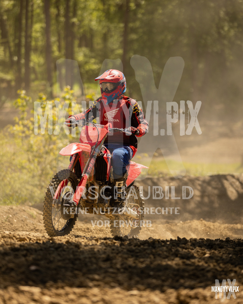 866A5224 | mxndyyvipix