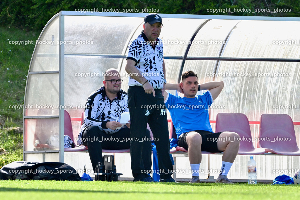 SC Landskron vs. SVG Bleiburg | Spielerbank SVG Bleiburg, Headcoach SVG Bleiburg Nevenko Vasiljevic, Asisstentcoach SVG Bleiburg Zan Sekaucnik, Teambetreuer SVG Bleiburg Miodrag Lukic, SC Landskron vs. SVG Bleiburg, SC Landskron vs. SVG Bleiburg am 28.04.2024 in Villach (Sportzentrum Landskron), Austria, (Photo by Bernd Stefan)