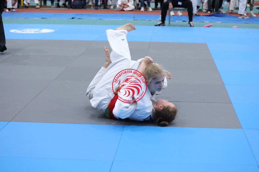 1J7A2310 | Fotos vom Adler Cup - Pictures from Adler Cup

Hier findet Ihr alle Eindrücke und großen Momente der Adler Cup Wochenenden. Here you will find all impressions and great moments of the Adler Cup weekends. - Realisiert mit Pictrs.com