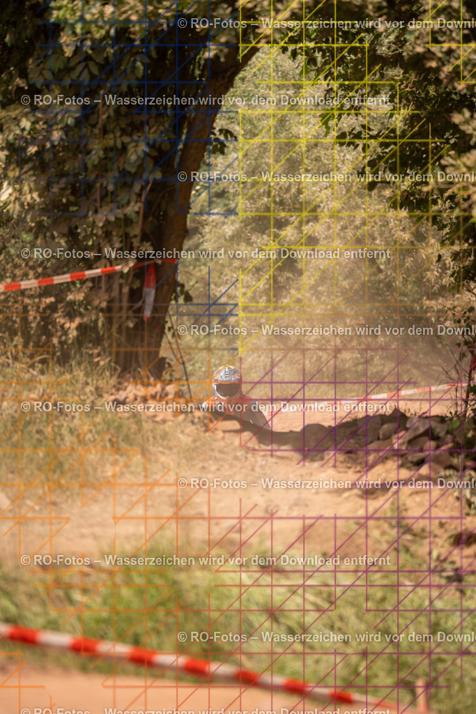 Wolfshausen 5 Lauf -804 | Sportfotografie von RO-Fotos: Motorsport, Motocross, Enduro, Laufveranstaltungen und Triathlon. Professionelle Fotos von Sportlern und Events. - Realisiert mit Pictrs.com