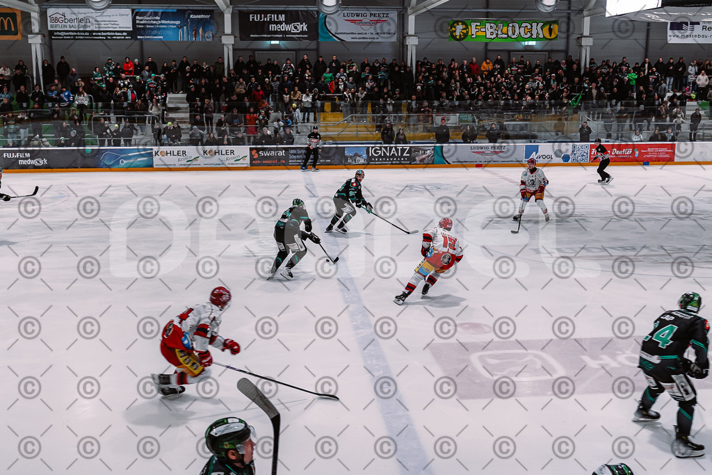 Alligators_vs_Deggendorf_30_11_2025-039 | Höchstadt Alligators Fotogalerie: Eishockey-Action aus Franken. Professionelle Spielfotos, Portraits & Stadionbilder zum Download. Jetzt entdecken! - Realized with Pictrs.com