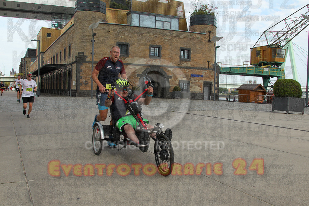 250920_1322_EV4_5310 | Sportfotografie im Rhein-Sieg Kreis, Köln, Bonn, NRW, Rheinland Pfalz, Hessen, etc. Unser Tätigkeitsfeld umfasst den Laufsport vom Volkslauf über den Marathon, Duathlon, Triathon bis zum Ultralauf wie Kölnpfad Ultra oder Schindertrail.