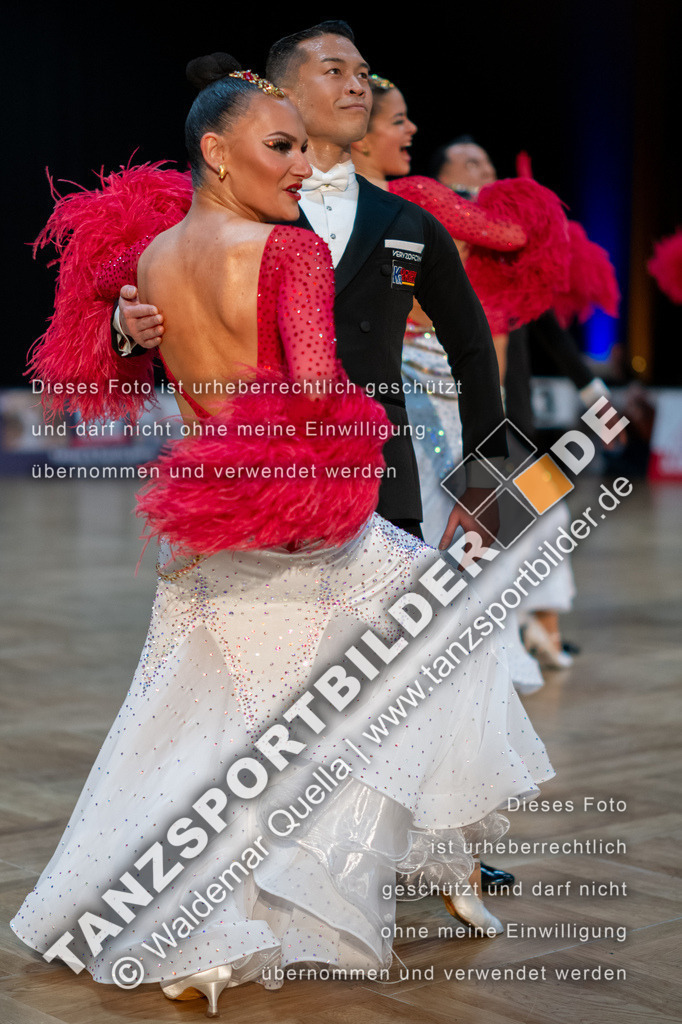 20250118-10809 | Hier finden Sie Tanz Bilder vom Latein und Standard Formationen tanzen. Sportbilder vom Tanzsport. Schöne Fotos und von Weltmeisterschaft, Europameisterschaft, Bundesliga, Regionalliga, Oberliga und Landesliga sowie von GOC Stuttgart, DanceComp, WM Bremen