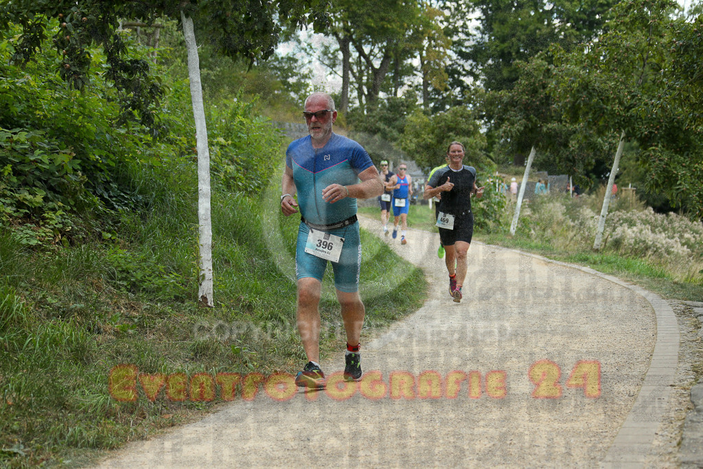 250824_1405_EX1_4895 | Sportfotografie im Rhein-Sieg Kreis, Köln, Bonn, NRW, Rheinland Pfalz, Hessen, etc. Unser Tätigkeitsfeld umfasst den Laufsport vom Volkslauf über den Marathon, Duathlon, Triathon bis zum Ultralauf wie Kölnpfad Ultra oder Schindertrail.