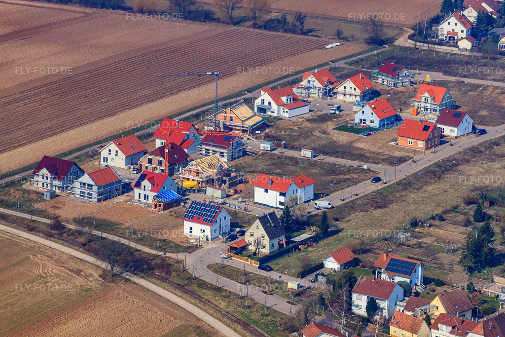 Luftbild: Neubaugebiet unteres Rappenfeld im Ortsteil Mörlheim in Landau im Bundesland Rheinland-Pfalz in Deutschland. Foto: IMG_37656.jpg vom 05.03.2011 durch Werner Riehm/FLY-FOTO.de