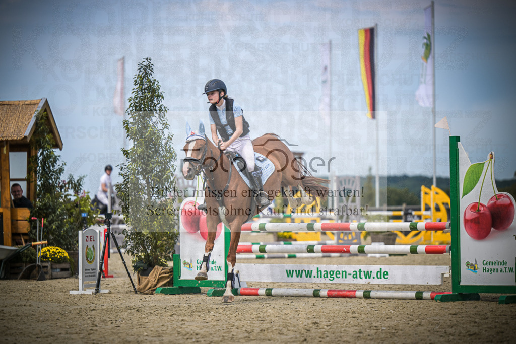 DOS_4973 | Entdecke hochwertige Reitturnierfotos von Foto Oger. Professionell, emotional und authentisch – jetzt Lieblingsmomente im Shop bestellen.Deutschlandweite Turnierfotografie. - Realisiert mit Pictrs.com