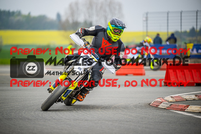 MaZZes_FotoMatrix_230507_8025 | S4