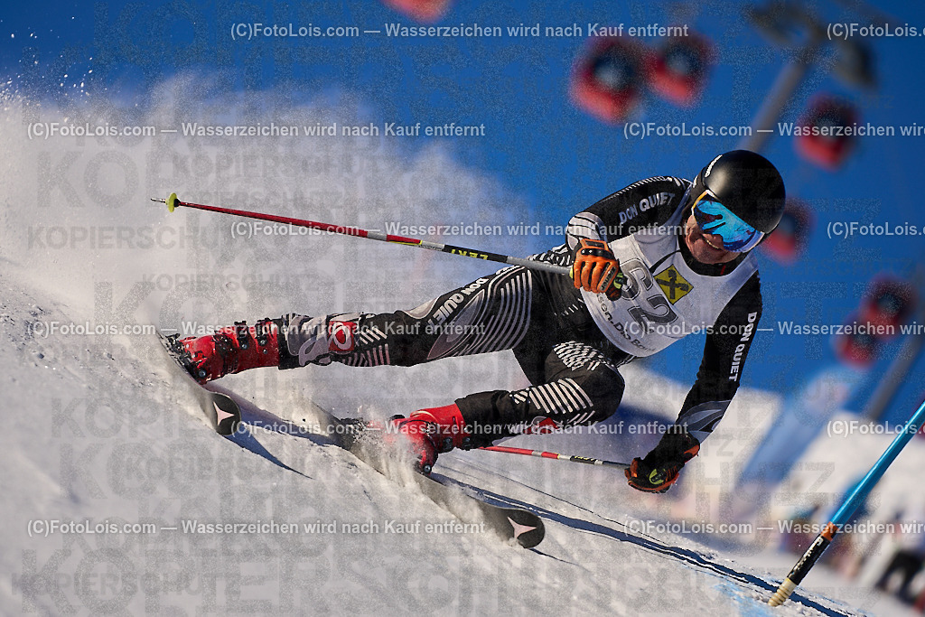 ALP2846_MASTERS-Cup_GS-B Herrn_Kienberger Matthias | (C)FotoLois.com, Alois Spandl. FIS Masters-Cup Wildschönau, Giant Slalom auf der Piste Schatzberg GS, Siegerehrung auf dem Dorfplatz Niederau, Sa 13. Januar 2024.
