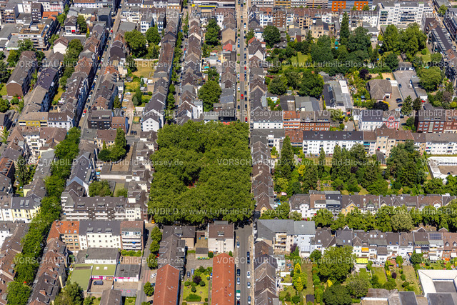 Oberhausen230705197 | Luftbild, Waldstück Blücherplatz und grüne Baume, Innenstadt, Oberhausen, Ruhrgebiet, Nordrhein-Westfalen, Deutschland
