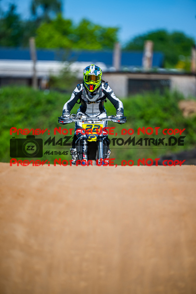 MaZZes_FotoMatrix_220528_5634 | Fotograf Mathias Schmid
Sportfotograf,
Eventfotograf,
Hochzeitsfotograf,
Portraitfotograf