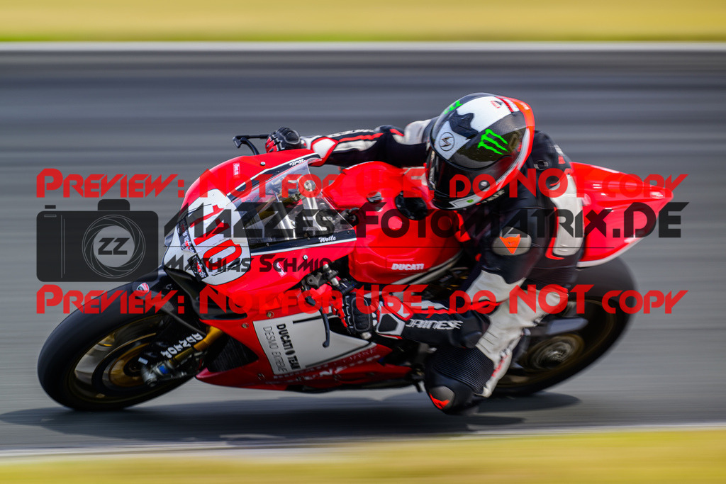 MaZZes_FotoMatrix_240725_6007705_1644 | ROT