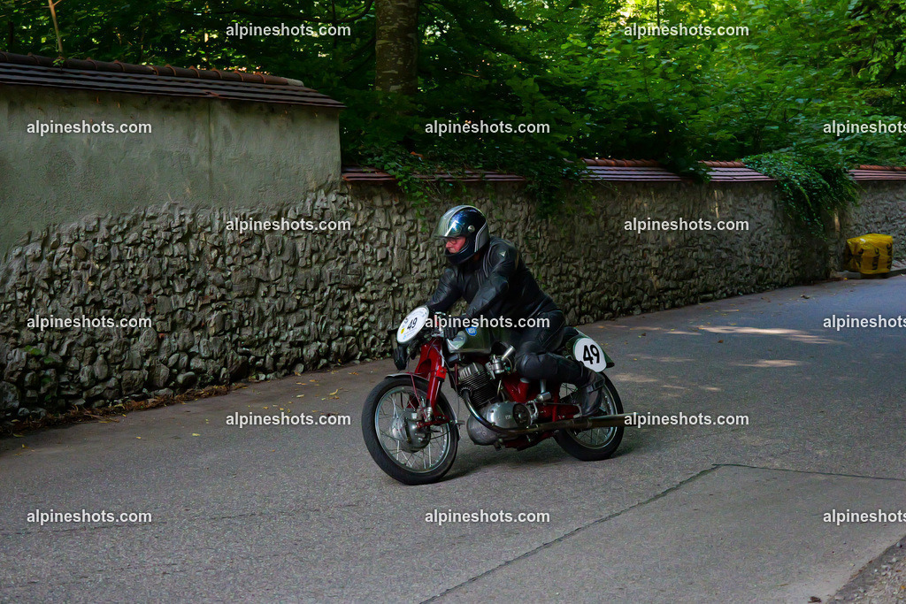 P1015436 | Erleben Sie atemberaubende, hochqualitative Fotos Ihrer Fahrt entlang der malerischen Alpenstraßen. Besuchen Sie alpineshots.com, um professionelle Aufnahmen Ihrer unvergesslichen Reise zu finden und zu kaufen - Realisiert mit Pictrs.com