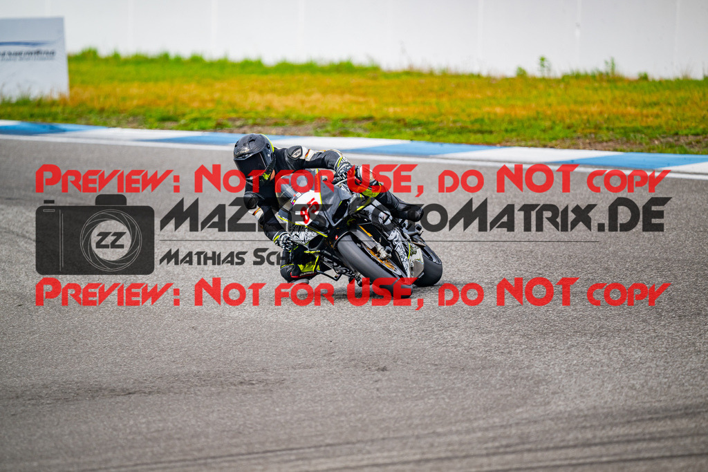 MaZZes_FotoMatrix_240701_6007705_3803 | WEISS