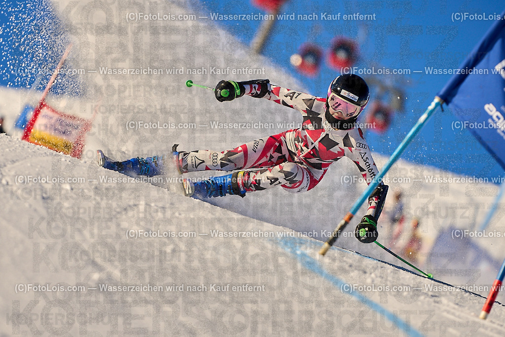 ALP2321_MASTERS-Cup_GS_Vorlaeufer | (C)FotoLois.com, Alois Spandl. FIS Masters-Cup Wildschönau, Giant Slalom auf der Piste Schatzberg GS, Siegerehrung auf dem Dorfplatz Niederau, Sa 13. Januar 2024.