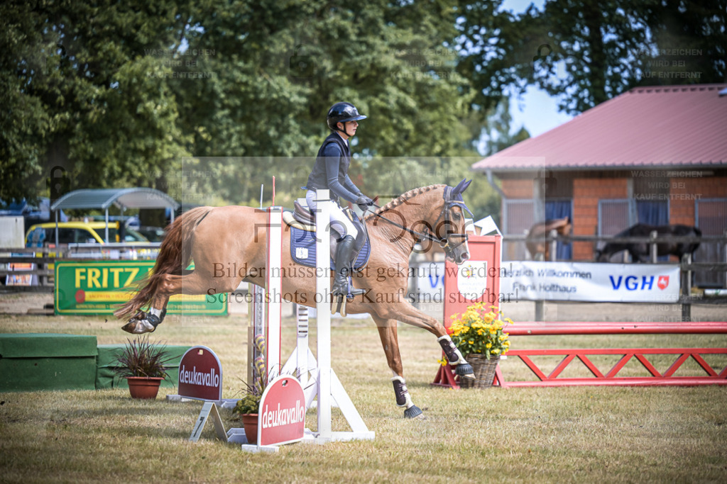 DOS_0061 | Entdecke hochwertige Reitturnierfotos von Foto Oger. Professionell, emotional und authentisch – jetzt Lieblingsmomente im Shop bestellen. - Realisiert mit Pictrs.com