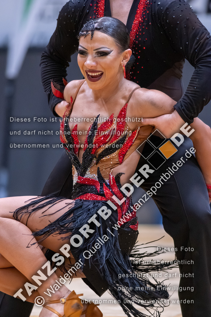 20260328-03309 | Hier finden Sie Tanz Bilder vom Latein und Standard Formationen tanzen. Sportbilder vom Tanzsport. Schöne Fotos und von Weltmeisterschaft, Europameisterschaft, Bundesliga, Regionalliga, Oberliga und Landesliga sowie von GOC Stuttgart, DanceComp, WM Bremen