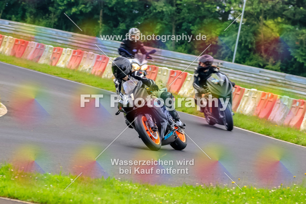 VBK-6792 | Hier findet Ihr Bilder von Touristenfahrten auf der Nürburgring Nordschleife oder von anderen Veranstaltungen die ich besucht habe. Viel Spass beim Durch Schauen 