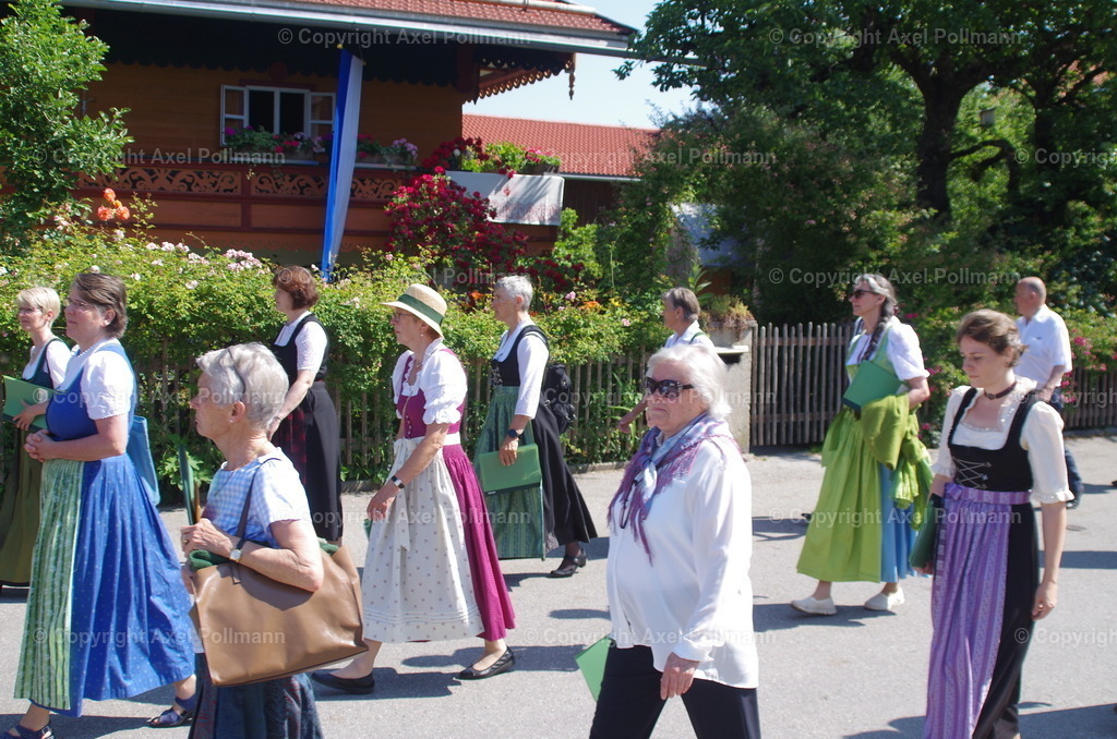 IMGP4290 | fotografiert von Axel PollmannLeonhardi Wallfahrt Benediktbeuern und Murnau, Fronleichnam, Fasching, Landschaft im Loisachtal und Benediktbeuern  - Realisiert mit Pictrs.com