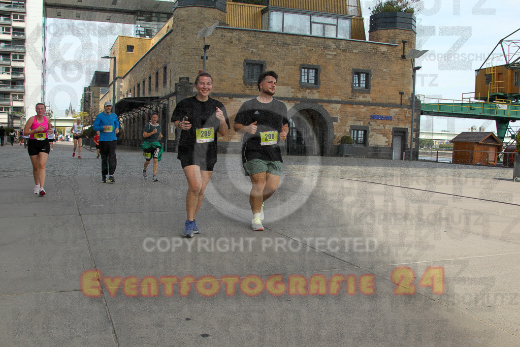 250920_1341_EV4_6470 | Sportfotografie im Rhein-Sieg Kreis, Köln, Bonn, NRW, Rheinland Pfalz, Hessen, etc. Unser Tätigkeitsfeld umfasst den Laufsport vom Volkslauf über den Marathon, Duathlon, Triathon bis zum Ultralauf wie Kölnpfad Ultra oder Schindertrail.