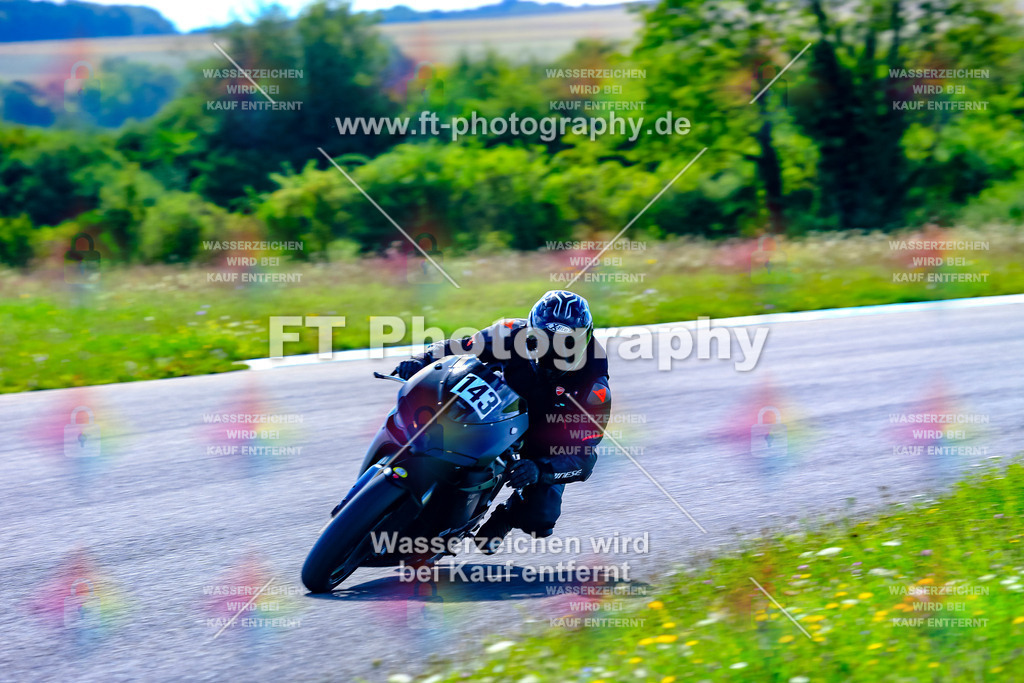 _OUR5686 | Hier findet Ihr Bilder von Touristenfahrten auf der Nürburgring Nordschleife oder von anderen Veranstaltungen die ich besucht habe. Viel Spass beim Durch Schauen 