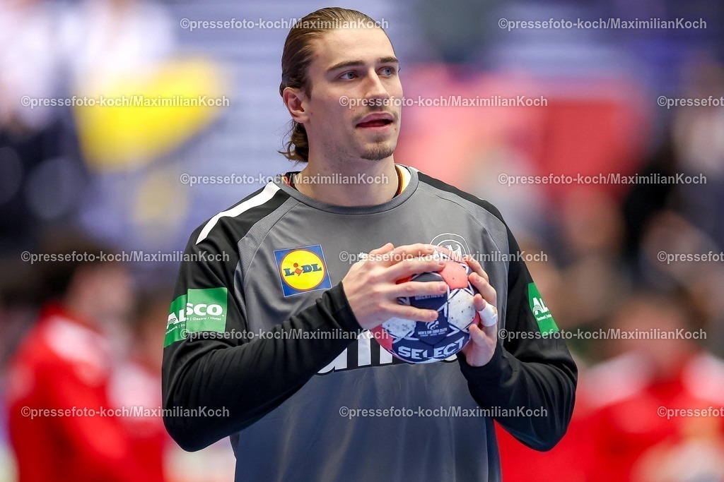 EHF15012602131 | 15.01.2026, Handball, Men's EHF EURO 2026, Deutschland - Österreich, Jyske Bank Boxen in Herning, Dänemark, Preliminary Round:  Juri Knorr (Germany #15) 