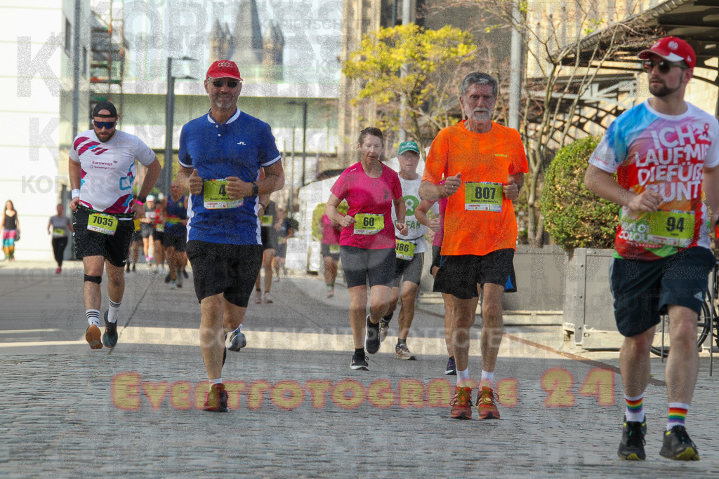 250920_1457_EV4_7684 | Sportfotografie im Rhein-Sieg Kreis, Köln, Bonn, NRW, Rheinland Pfalz, Hessen, etc. Unser Tätigkeitsfeld umfasst den Laufsport vom Volkslauf über den Marathon, Duathlon, Triathon bis zum Ultralauf wie Kölnpfad Ultra oder Schindertrail.