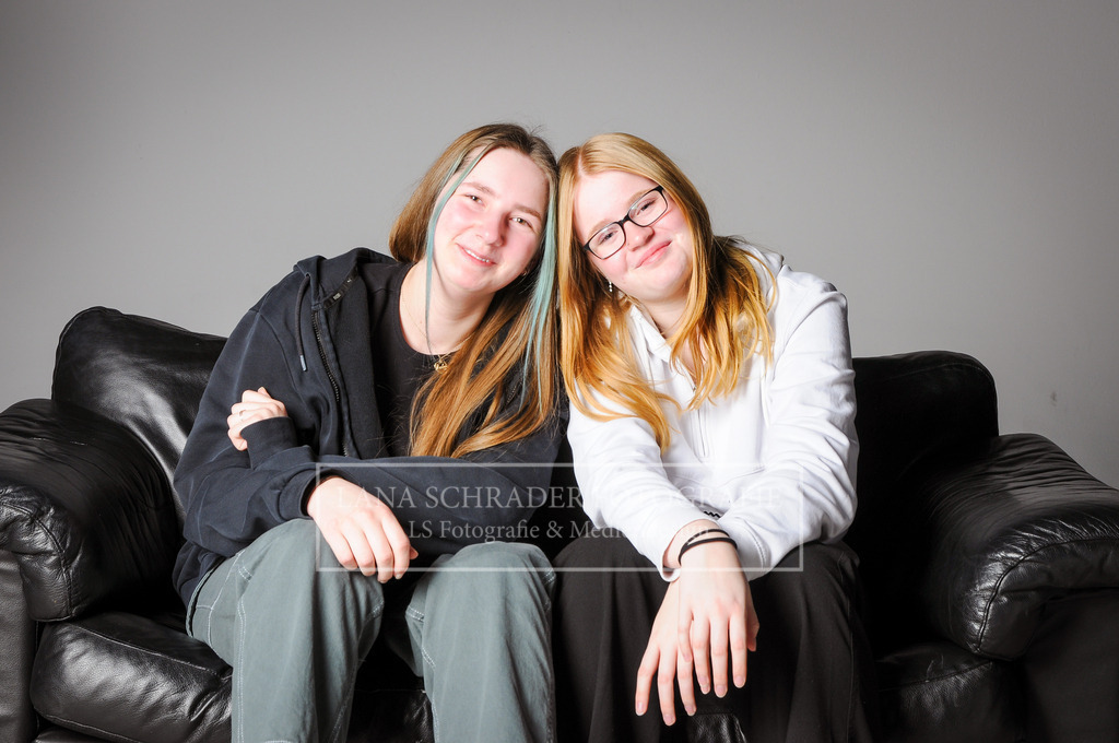 Maja und Maja Shooting 16.01.23-06 | lanaschraderfotografie - Realisiert mit Pictrs.com