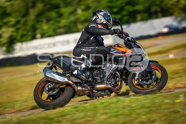 0108-260508DCB-010_108 | Deine Full-Service-Agentur für ✔️Videoproduktionen und ✔️Motorsportfotografie Jetzt Angebot anfragen!