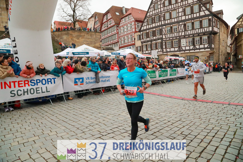 VR Bank Hauptlauf 10000m | 3 Koenigslauf 2023 - Realisiert mit Pictrs.com