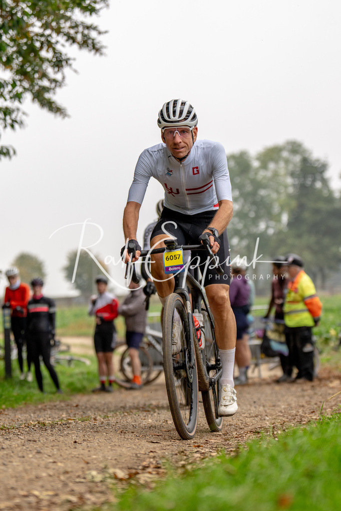 Ralf Eppink Photography 20251011_DSC00753 | Sportfotografie, Eventfotografie, Porträtfotografie, Radsport Fotograf, Triathlon Fotograf, Düsseldorf Fotograf, Köln Fotograf, Actionfotografie, Teamfotografie, Peoplefotografie, Business Portraits, Veranstaltungsfotografie, Reportagefotografie - Realisiert mit Pictrs.com