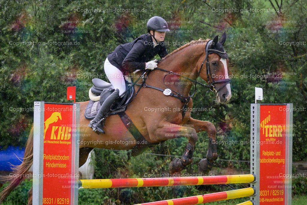 068_Schwerin_Hannah_Saturn-S_A1_Springen_250802_09 | gis-fotografie