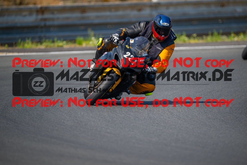 MaZZes-Fotomatrix-20260805-526865 | OPEN