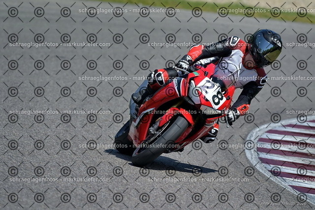 26BT02-1660 | markuskiefer.com - Realisiert mit Pictrs.com