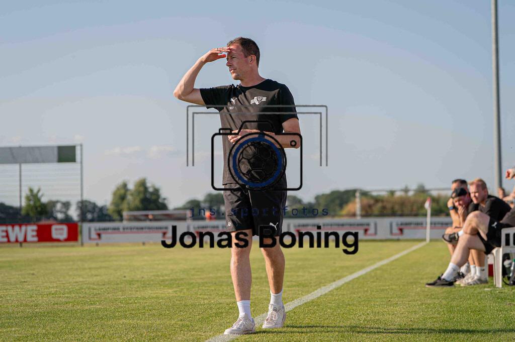 Fußball I Herren I Saison 2026-2027 I Testspiel I VfL Oythe - BSV Kickers Emden I 00540 | jns.sportfotos - Realisiert mit Pictrs.com