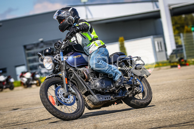 0011-260419_NOE-071_11 | Deine Full-Service-Agentur für ✔️Videoproduktionen und ✔️Motorsportfotografie Jetzt Angebot anfragen!