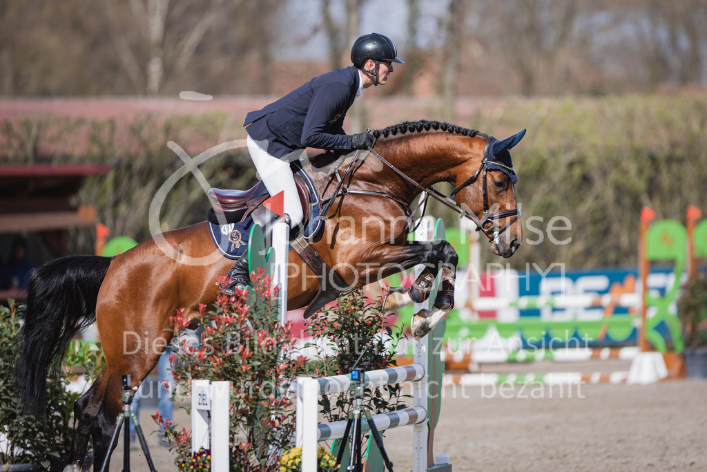 230411_Mühlen_02SprPf-A-211 | Deine schönsten Turniermomente als professionelle Fotos! Entdecke hochwertige Pferdesport-Fotografie im Online-Shop. Jetzt Fotos finden & bestellen!