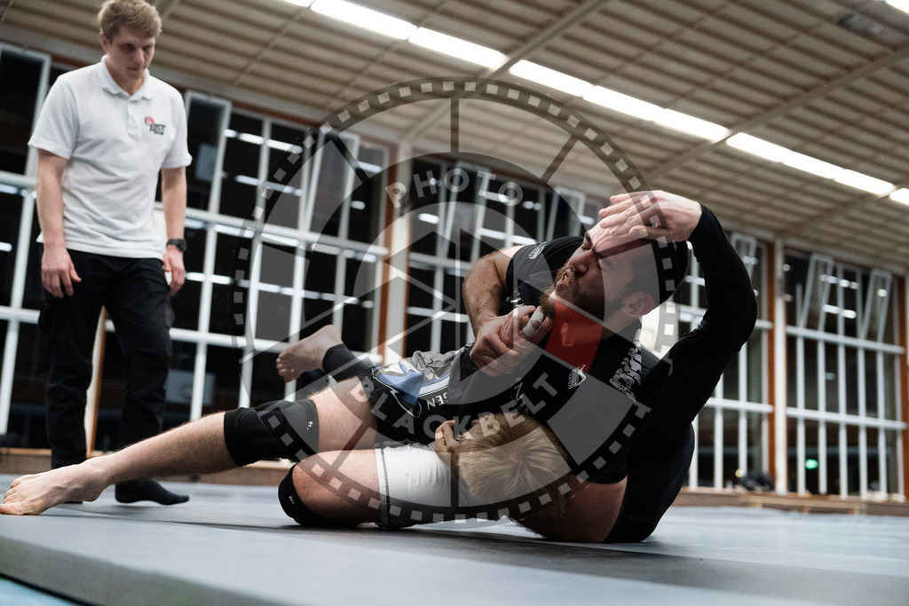 20251129PBB9156 | Fighters compete during the luta livre competition ILLCS XI winter edition on November 29, 2025 in Hannover, Germany.